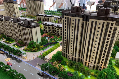 城秀水佳苑三室两厅一卫毛坯房出售带独立车库